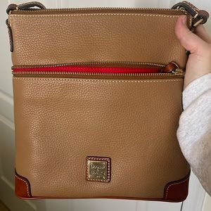 Dooney & Bourke pebble crossbody in color Desert
